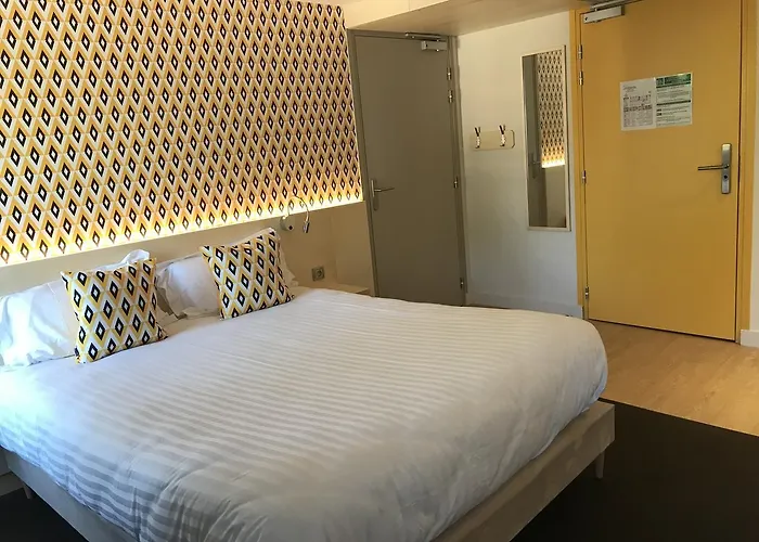 Hôtel-Restaurant Les Rochers