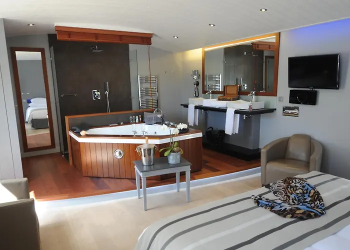 Elégance Suites Hôtel