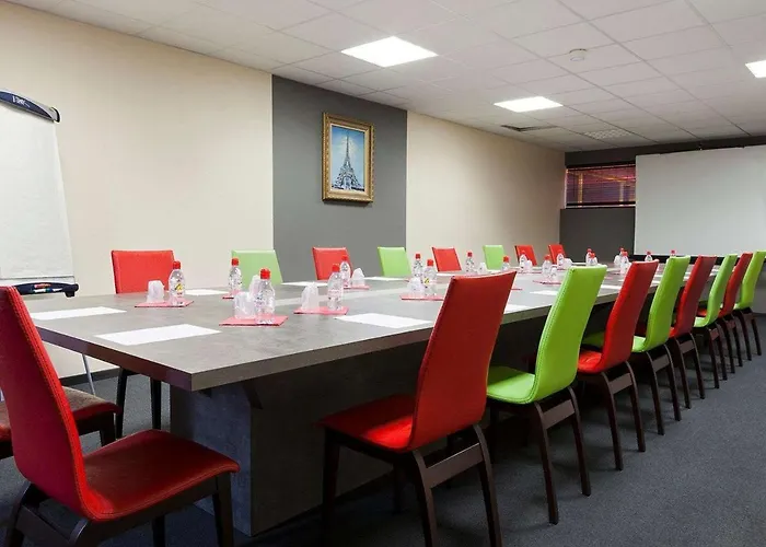 Hotelf1 Bretigny Sur Orge
