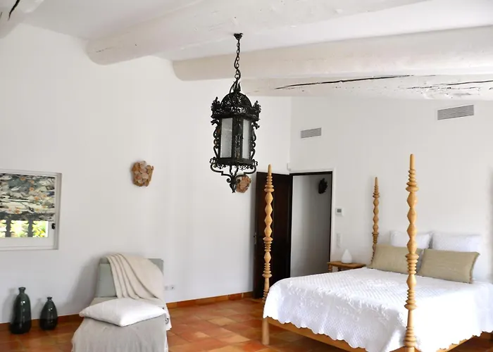 Mas Du Perthus Bed & Breakfast Cassis