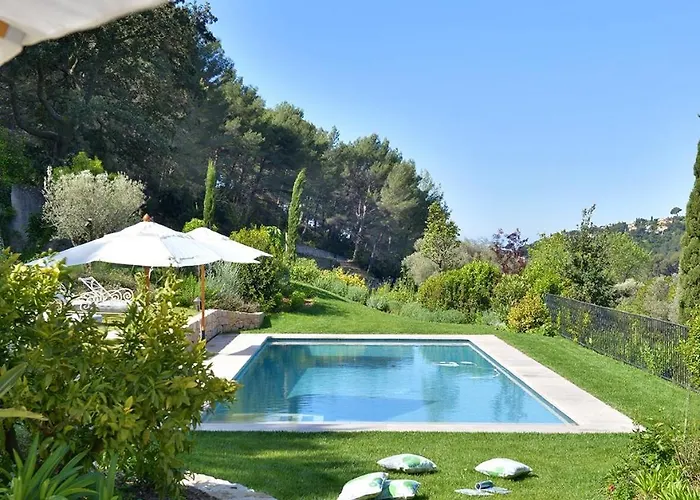 Mas Du Perthus Bed & Breakfast Cassis