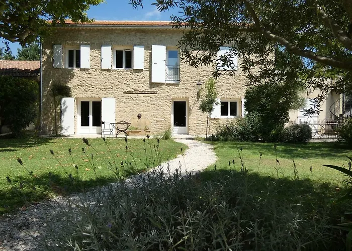 Mas Seraphin LʼIsle-sur-la-Sorgue