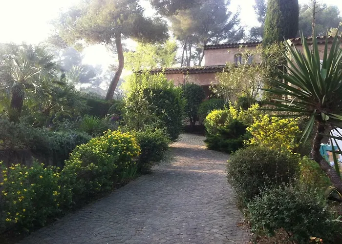 Bed and Breakfast La Douce Heure Mougins