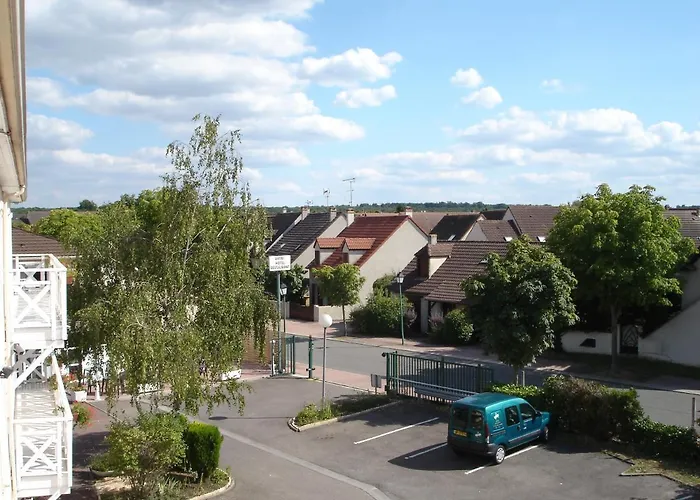 Kyriad Direct Achères