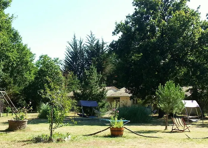 Acacias Hôtel Motel