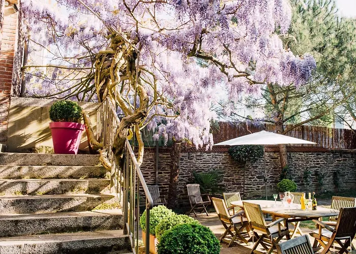 Bed and Breakfast Castel Jolly Rennes
